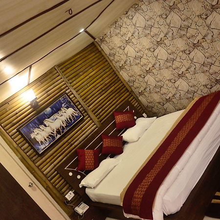 V Resorts Glamwoods Dhanulti Dhanaulti Exterior foto