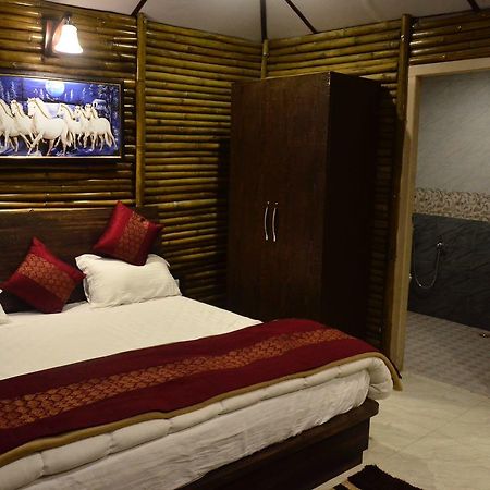 V Resorts Glamwoods Dhanulti Dhanaulti Exterior foto