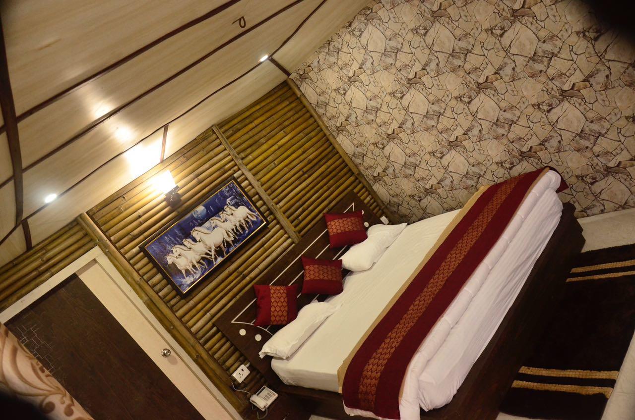 V Resorts Glamwoods Dhanulti Dhanaulti Exterior foto