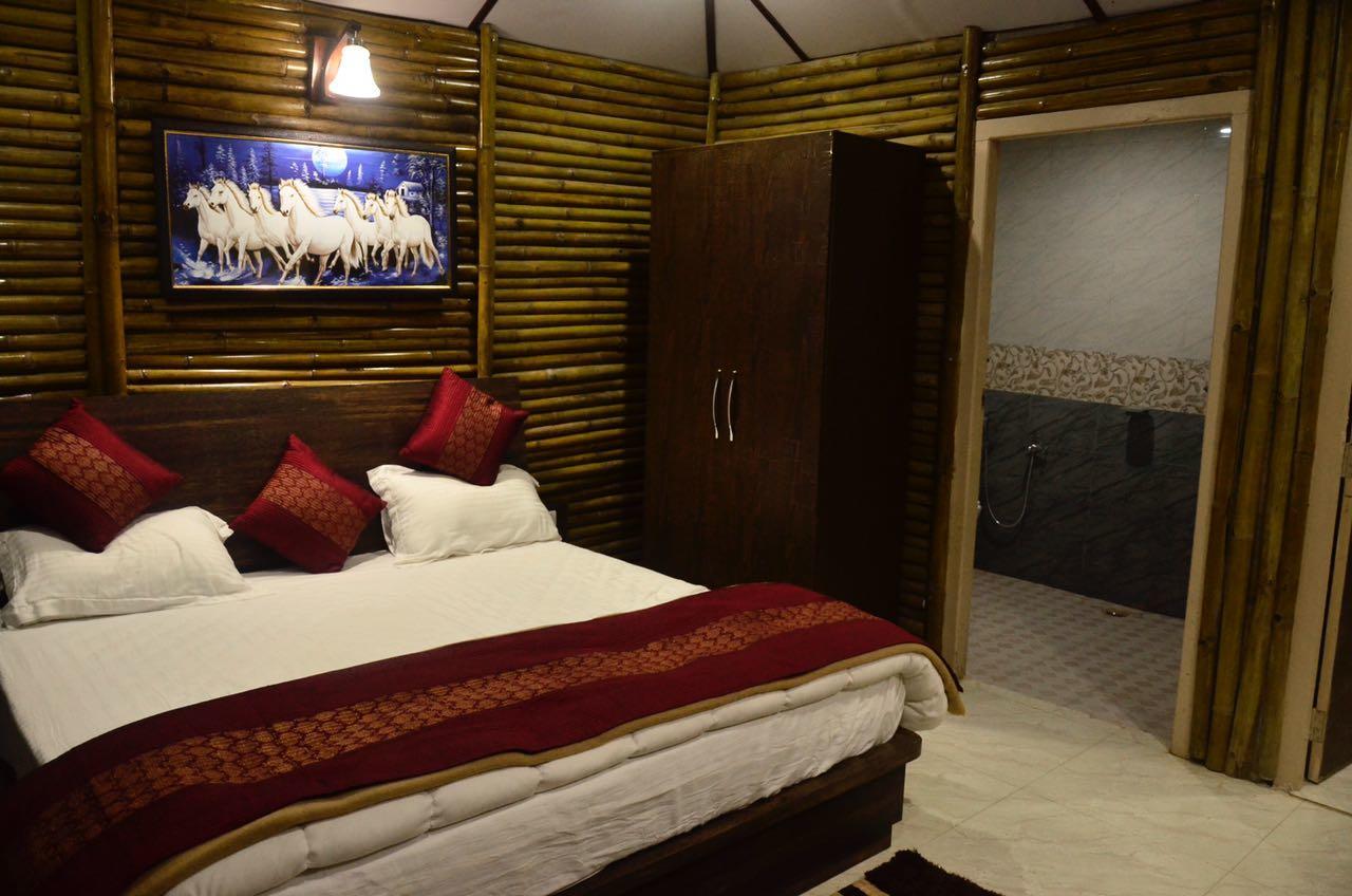V Resorts Glamwoods Dhanulti Dhanaulti Exterior foto